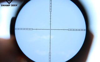 《绝地求生》高效制胜：辅助瞄具使用全攻略-绝地求生玩家必看：掌握辅助瞄具技巧，提升射击精准度