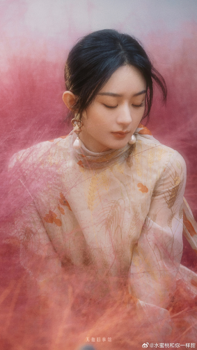 赵丽颖再登杂志封面，魅力不减-赵丽颖最新杂志封面亮相，展现女神风采